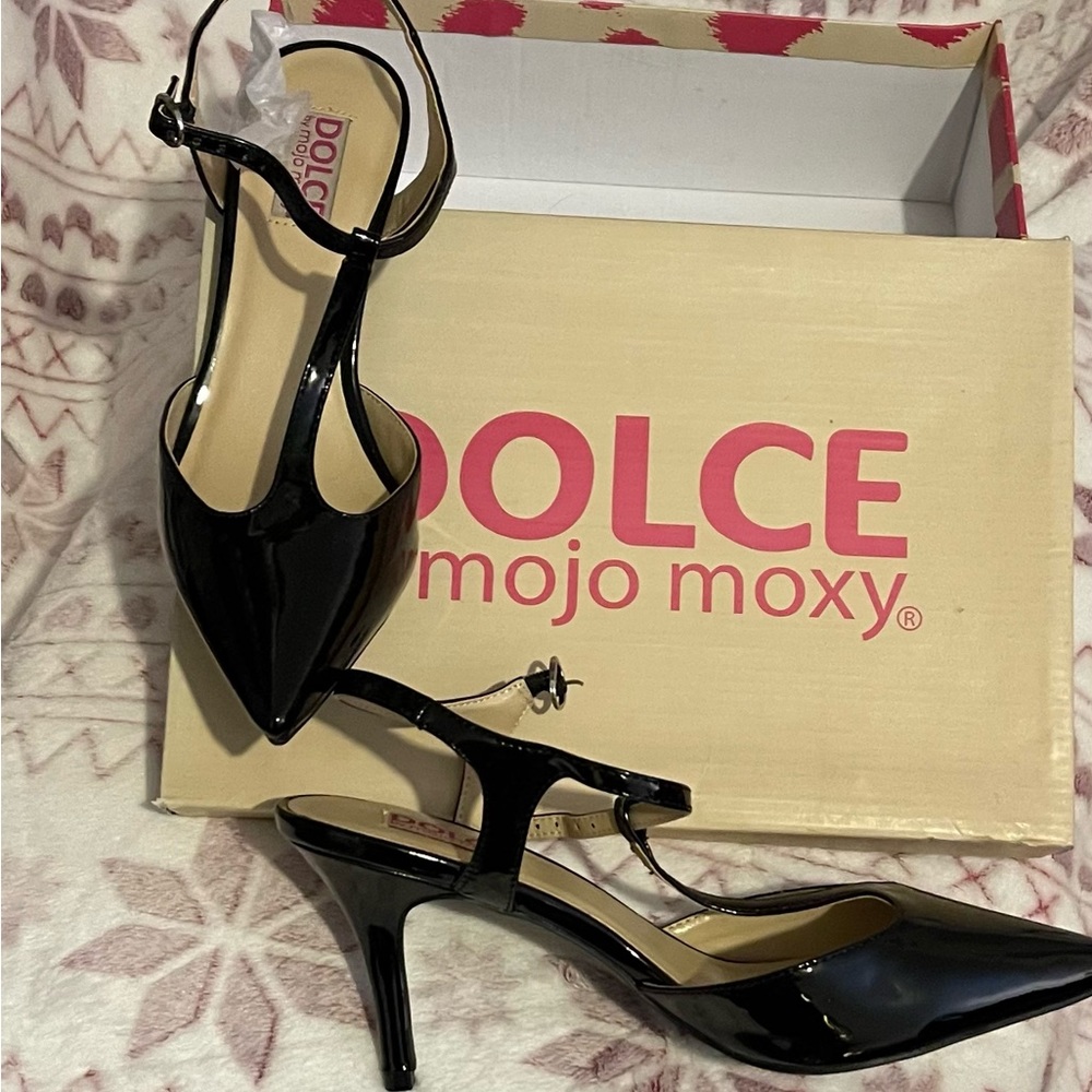 Womens shoes
